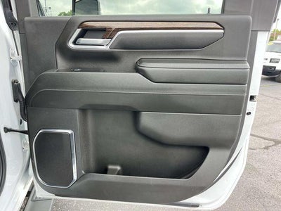 2025 GMC Sierra 3500 HD CC 4WD Crew Cab 177" WB, 60" CA SLE