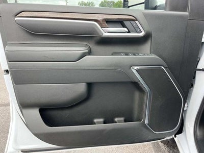 2025 GMC Sierra 3500 HD CC 4WD Crew Cab 177" WB, 60" CA SLE