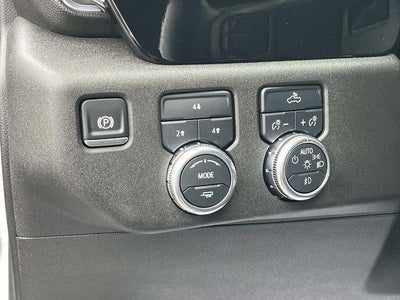 2025 GMC Sierra 3500 HD CC 4WD Crew Cab 177" WB, 60" CA SLE