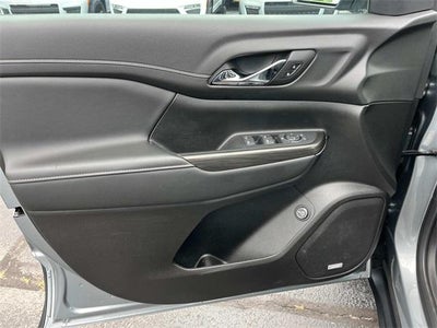 2023 GMC Acadia FWD SLT