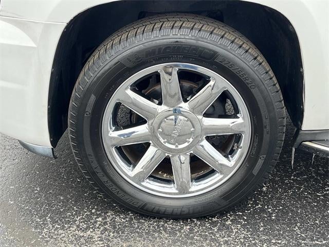 2011 GMC Yukon XL AWD 4dr 1500 Denali