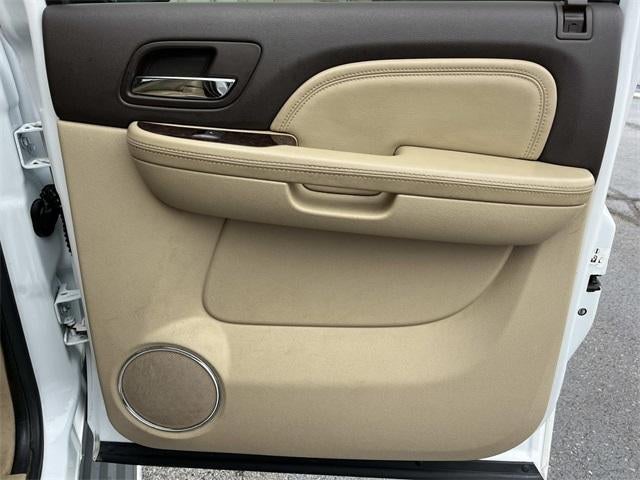 2011 GMC Yukon XL AWD 4dr 1500 Denali