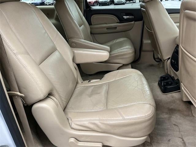 2011 GMC Yukon XL AWD 4dr 1500 Denali