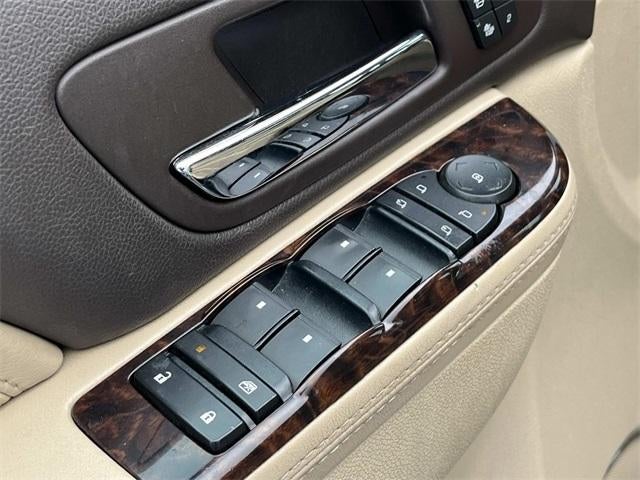 2011 GMC Yukon XL AWD 4dr 1500 Denali