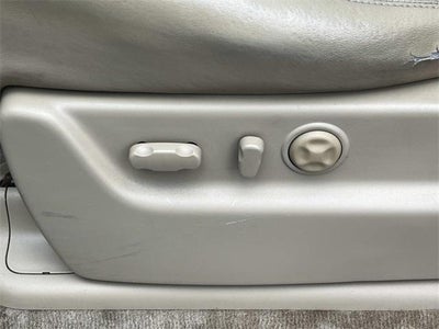 2011 GMC Yukon XL AWD 4dr 1500 Denali