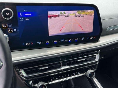 2025 Chevrolet Traverse LT w/1LT