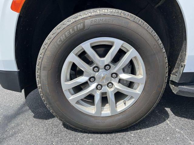 2024 Chevrolet Suburban 4WD LT