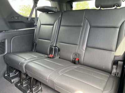 2024 Chevrolet Suburban 4WD LT