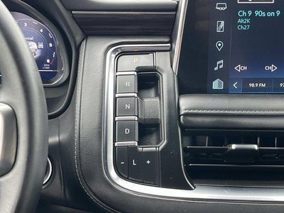 2024 Chevrolet Suburban 4WD LT