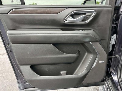 2024 Chevrolet Suburban 4WD LT