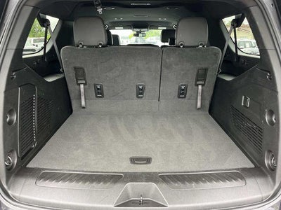 2024 Chevrolet Suburban 4WD LT