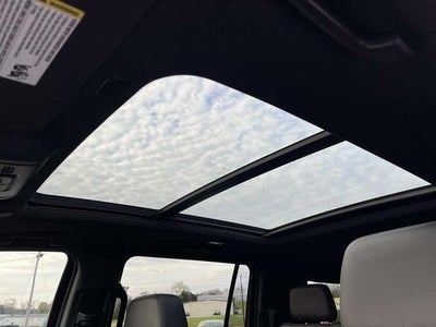 2022 Chevrolet Suburban 4WD Z71