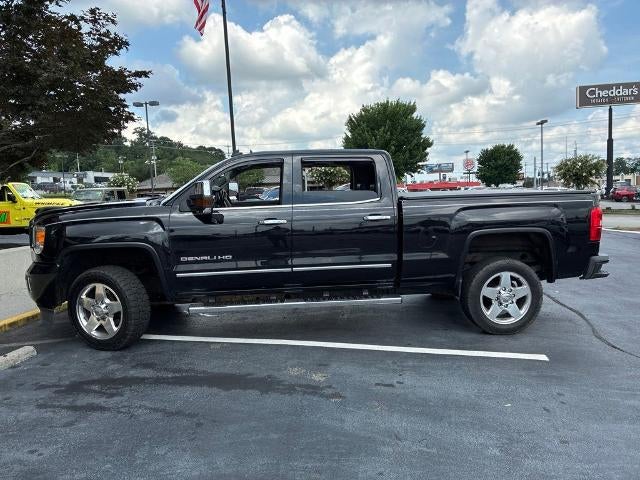 2015 GMC Sierra 2500 HD Crew Cab Standard Box 4-Wheel Drive Denali