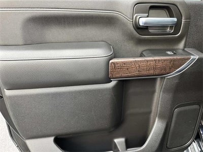 2022 GMC Sierra 2500 HD Crew Cab Standard Box 4-Wheel Drive Denali