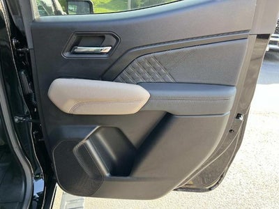 2025 GMC Canyon Crew Cab Short Box 4-Wheel Drive Denali