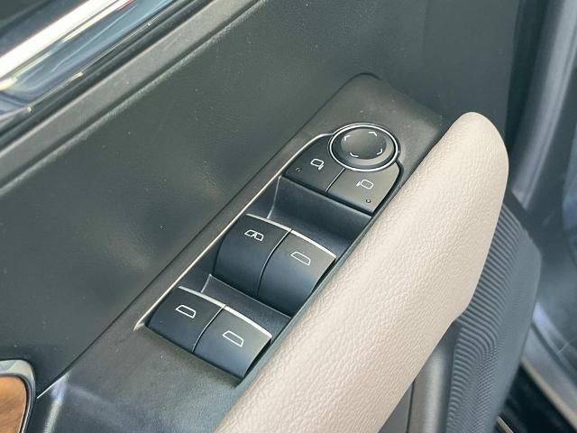 2025 GMC Canyon Crew Cab Short Box 4-Wheel Drive Denali
