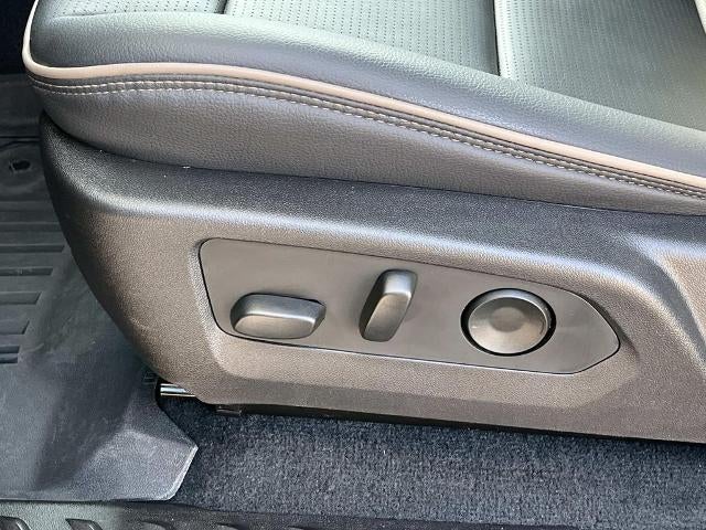 2025 GMC Canyon Crew Cab Short Box 4-Wheel Drive Denali