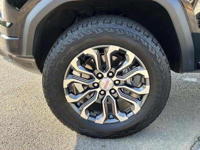 2025 GMC Canyon Crew Cab Short Box 4-Wheel Drive Denali