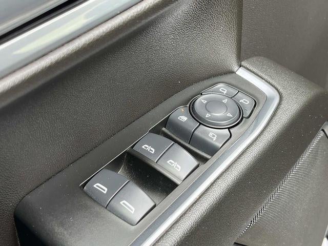 2025 GMC Sierra 1500 Crew Cab Short Box 4-Wheel Drive SLT