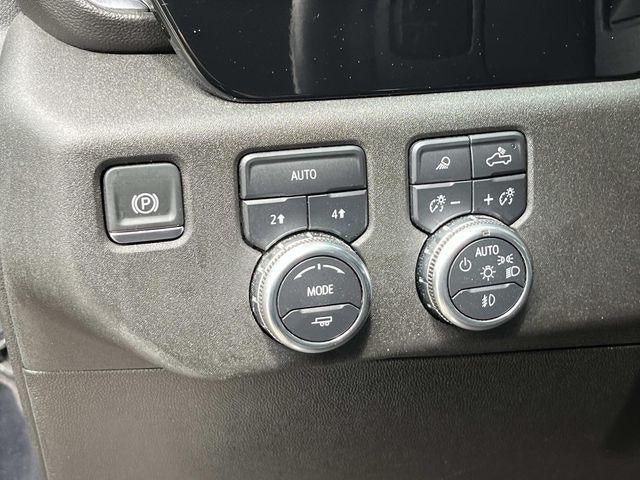 2025 GMC Sierra 1500 Crew Cab Short Box 4-Wheel Drive SLT