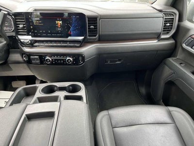 2025 GMC Sierra 1500 Crew Cab Short Box 4-Wheel Drive SLT
