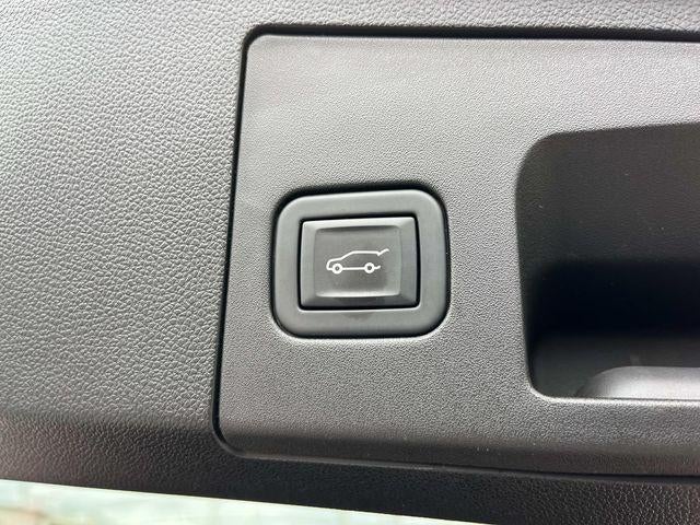 2024 Cadillac XT4 AWD 4dr Premium Luxury