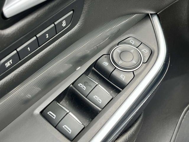 2024 Cadillac XT4 AWD 4dr Premium Luxury