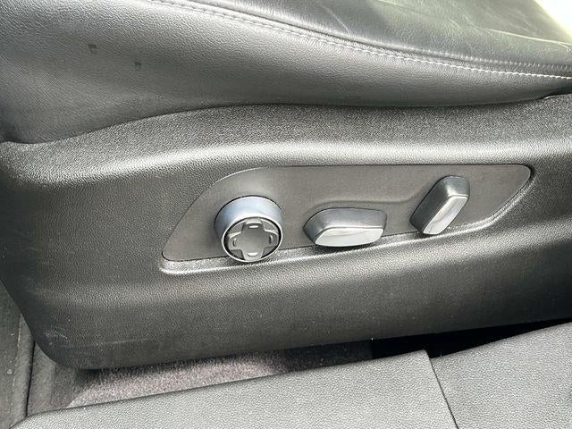 2024 Cadillac XT4 AWD 4dr Premium Luxury