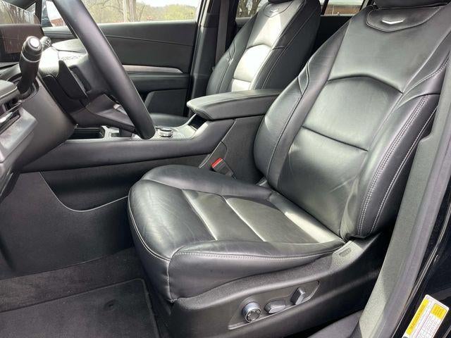 2024 Cadillac XT4 AWD 4dr Premium Luxury