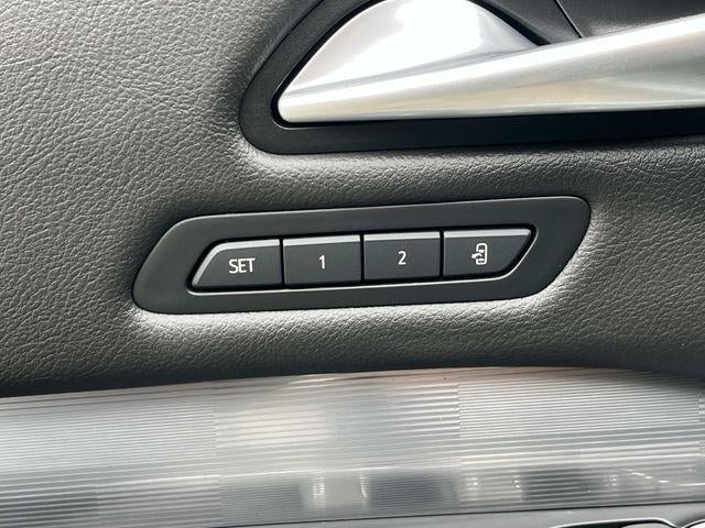 2025 Cadillac XT4 AWD 4dr Premium Luxury