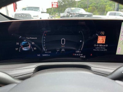 2025 Cadillac XT4 AWD 4dr Premium Luxury