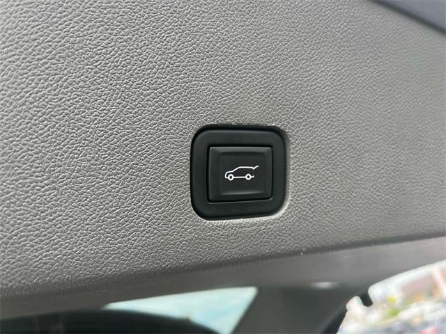 2023 Cadillac XT6 FWD 4dr Premium Luxury