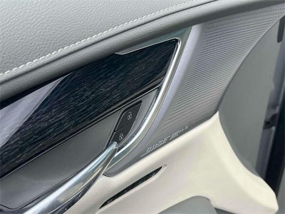 2023 Cadillac XT6 FWD 4dr Premium Luxury