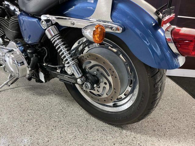 2005 Harley Davidson Sportster 1200 Custom