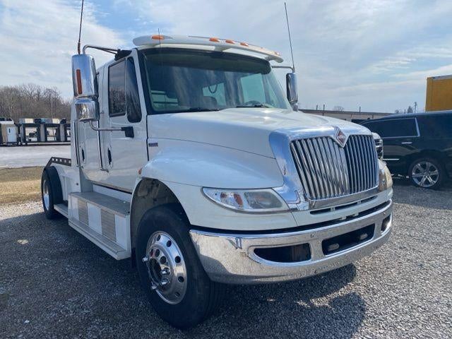 2008 International DuraStar 4400 SBA LP 4X2