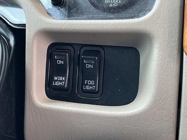 2008 International DuraStar 4400 SBA LP 4X2