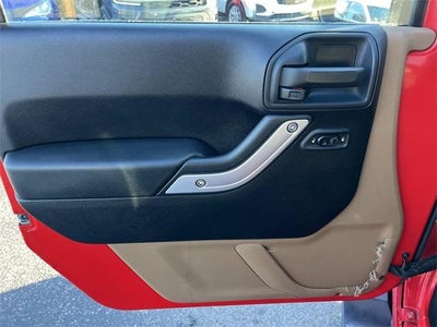 2011 Jeep Wrangler Unlimited 4WD 4dr Sahara