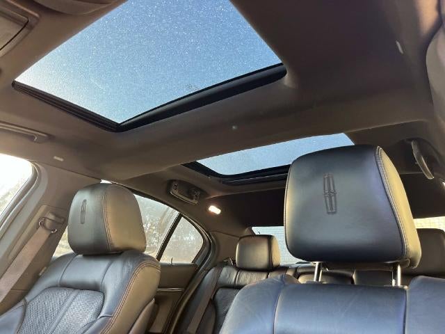2010 Lincoln MKS 4dr Sdn 3.5L AWD w/EcoBoost