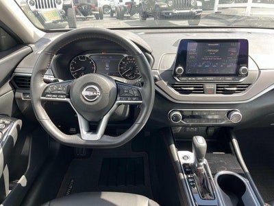 2024 Nissan Altima 2.5 SR Sedan