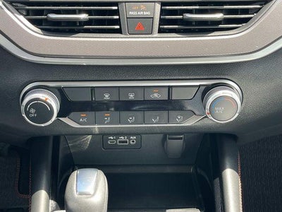 2024 Nissan Altima 2.5 SR Sedan