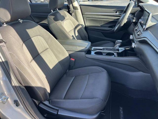 2023 Nissan Altima 2.5 SV Sedan