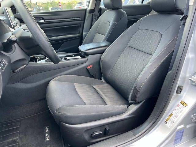 2024 Nissan Altima 2.5 SV Sedan