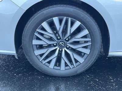 2024 Nissan Altima 2.5 SV Sedan