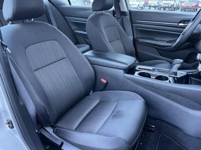 2024 Nissan Altima 2.5 SV Sedan