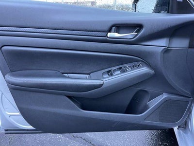 2024 Nissan Altima 2.5 SV Sedan