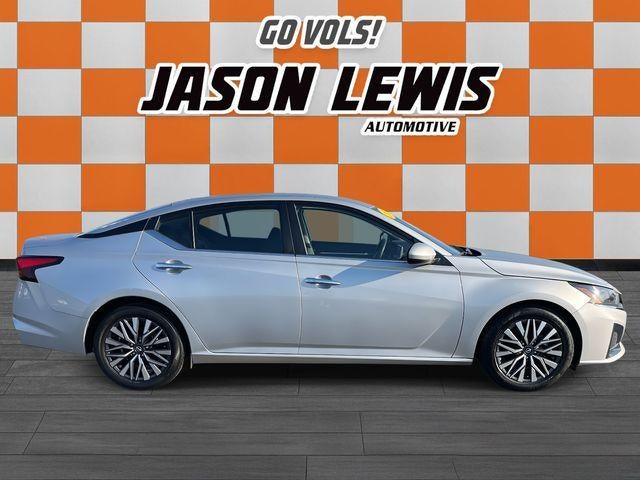 2023 Nissan Altima 2.5 SV Sedan