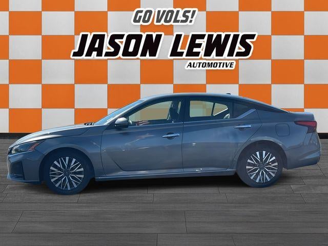 2023 Nissan Altima 2.5 SV Sedan