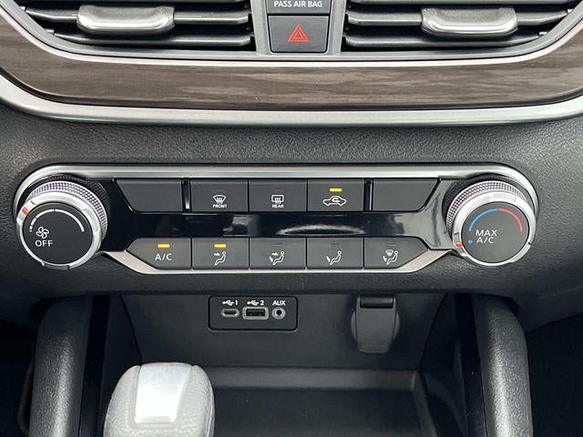 2024 Nissan Altima 2.5 SV Sedan