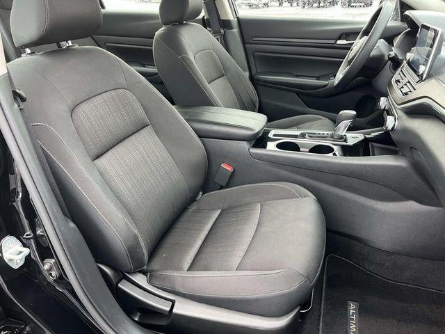 2024 Nissan Altima 2.5 SV Sedan