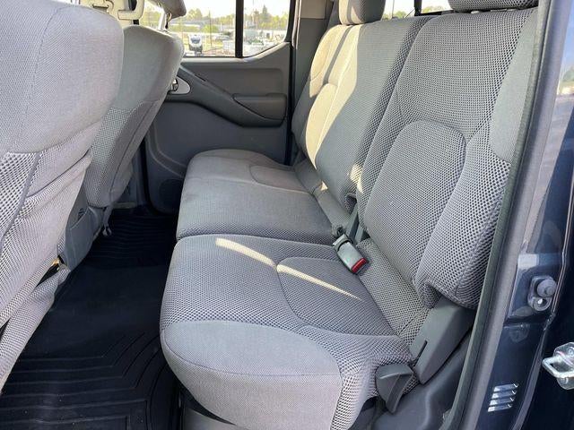 2017 Nissan Frontier Crew Cab 4x2 SV V6 Auto